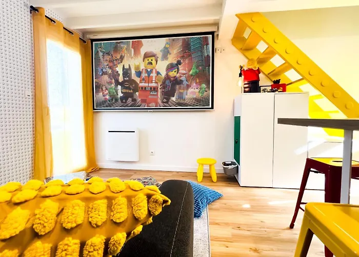 Futurostudio - Appart Hotel Lego - 5Min Du Parc Futuroscope - Parking - Poitiers